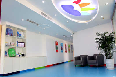 青島花開遠(yuǎn)方教育咨詢 專業(yè)引領(lǐng)，助力成長